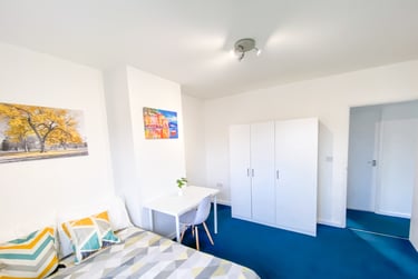 4 bed flat, Elizabeth Close, E14, London, E146DW - Image 4